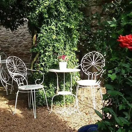 Casa Intera Con Giardino Mantignana