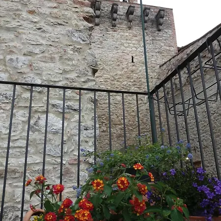 Casa Intera Con Giardino Сasa de vacaciones *