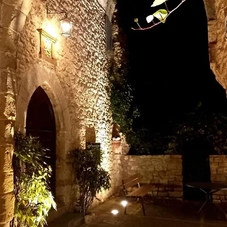 Сasa de vacaciones Casa Intera Con Giardino Mantignana