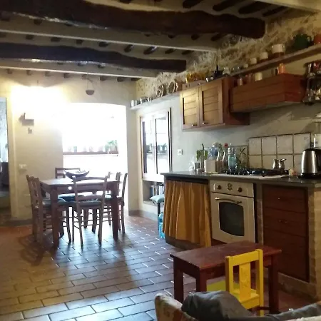Vakantiehuis Casa Intera Con Giardino