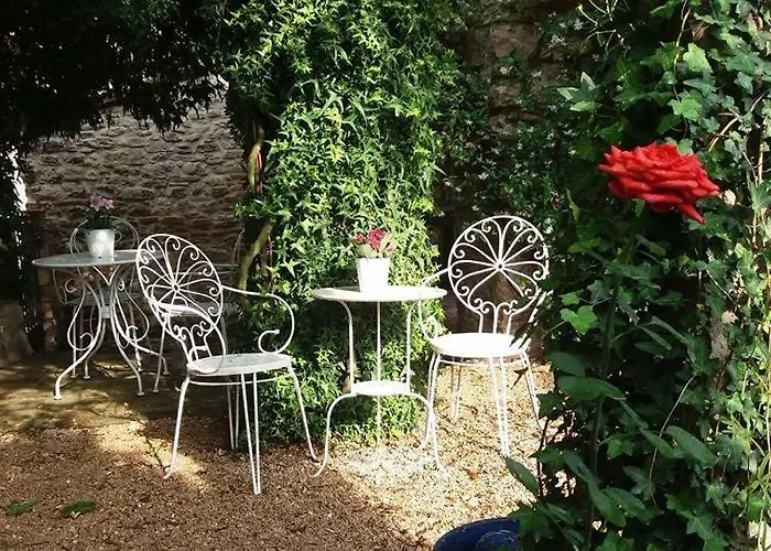 Casa Intera Con Giardino Mantignana