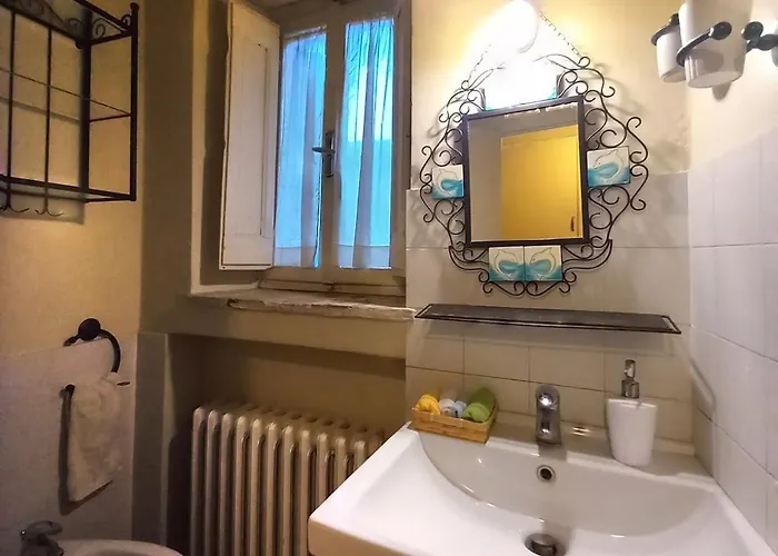 Casa Intera Con Giardino *