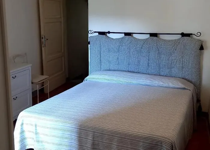 Casa Intera Con Giardino