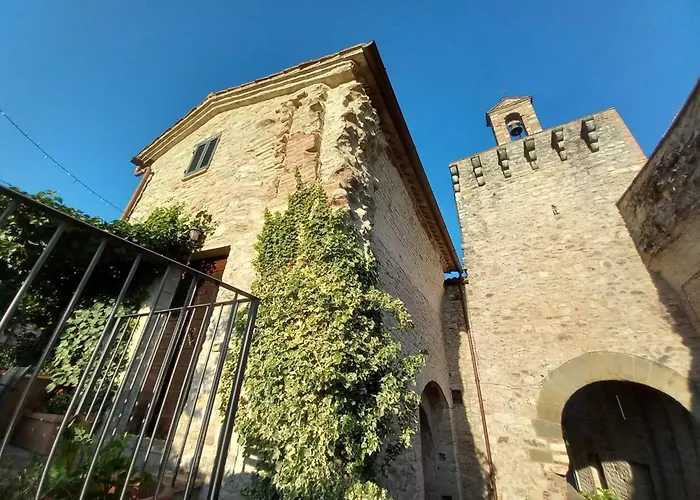 Casa Intera Con Giardino